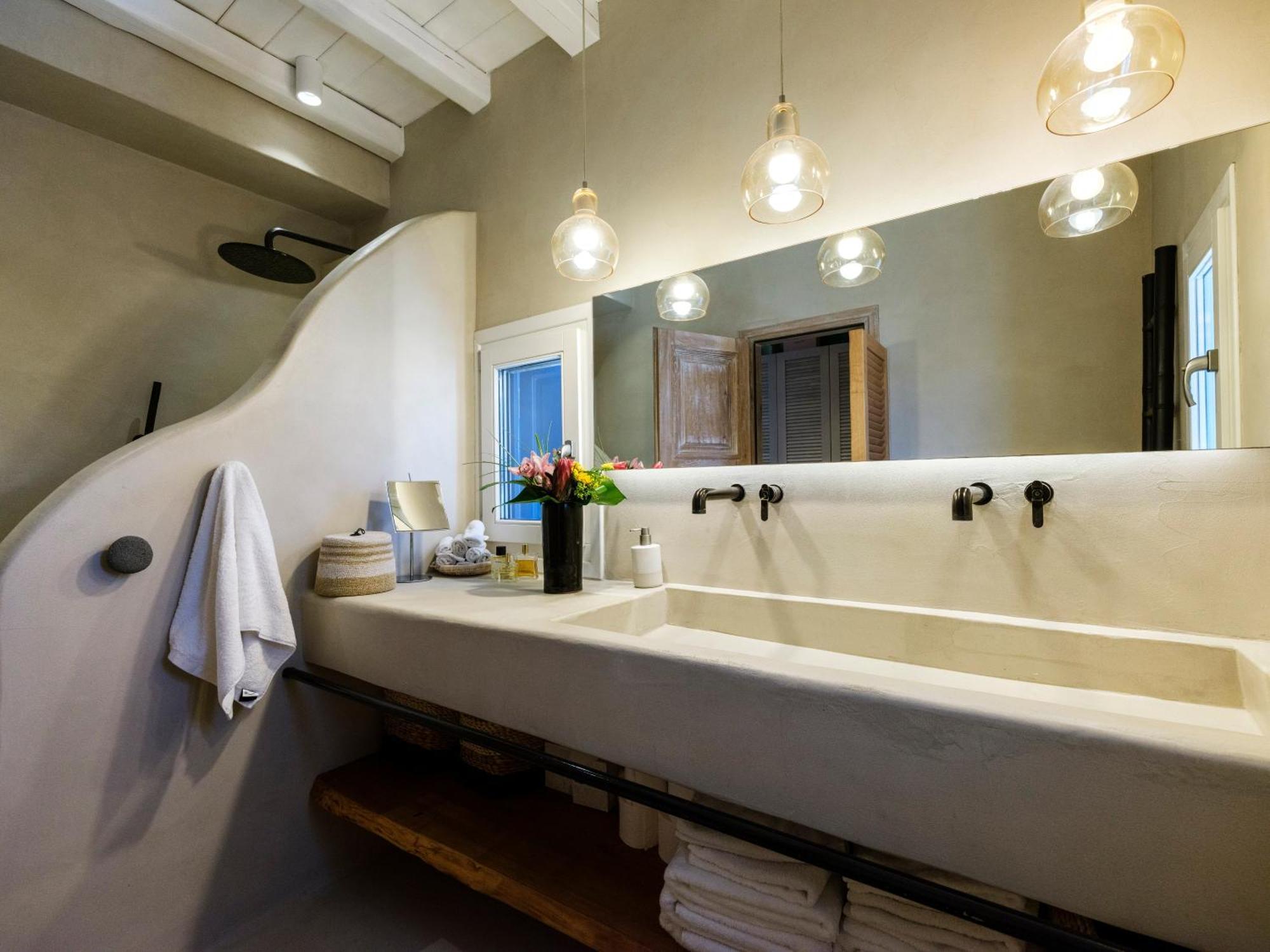 V&V Guest House - Luxury Suites Орнос Екстер'єр фото