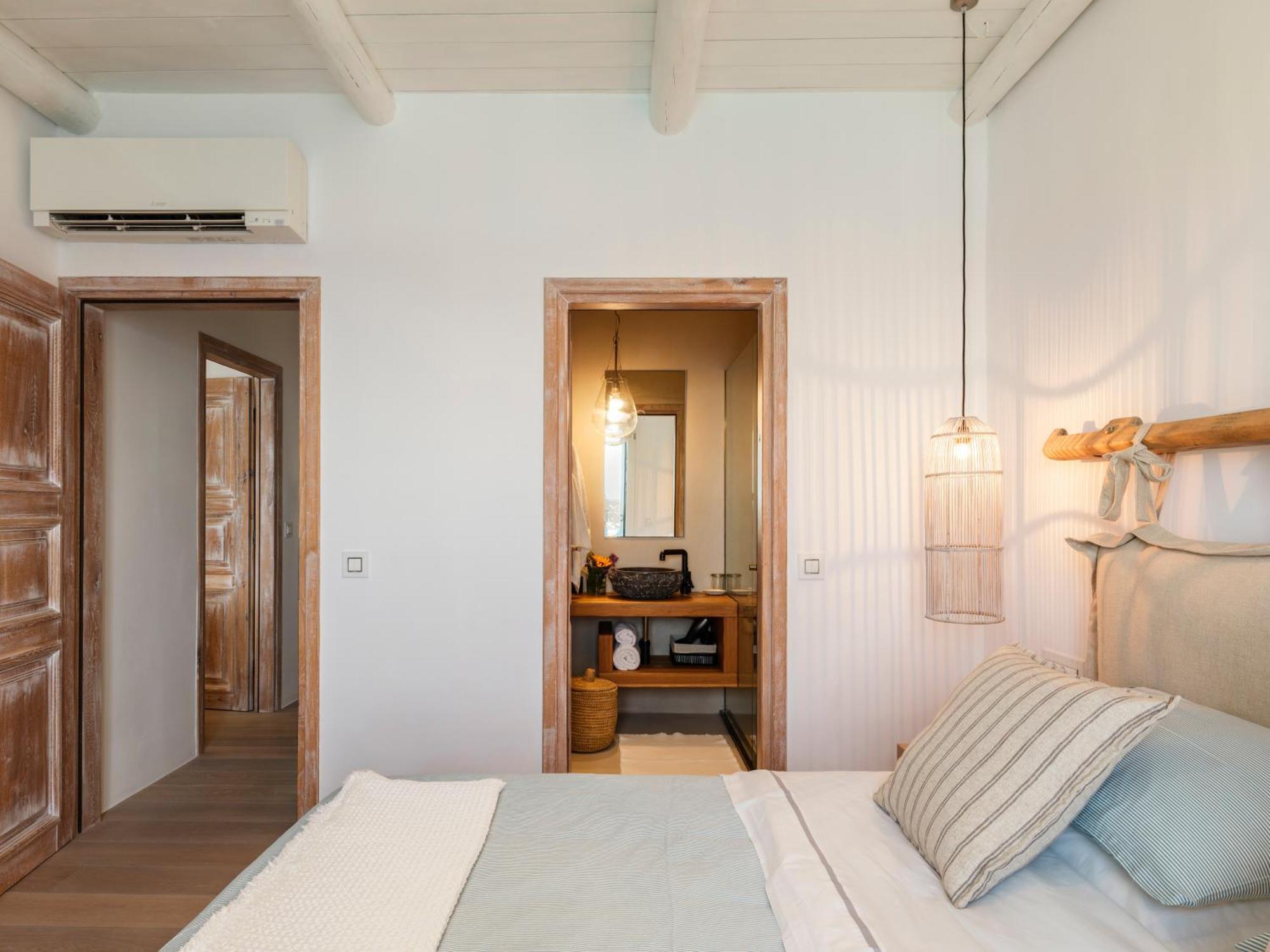V&V Guest House - Luxury Suites Орнос Екстер'єр фото
